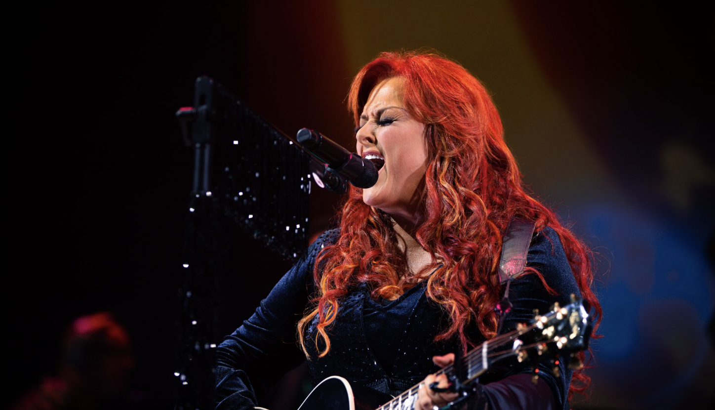 Wynonna Judd Lights Up the Stage at the Kansas State Fair!