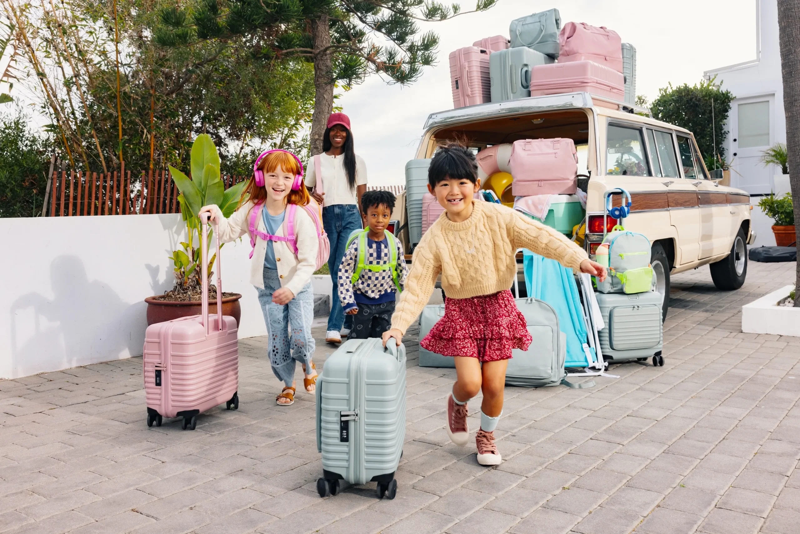 Get Ready for Spring Break Fun with Béis' Latest Kids Luggage and Backpacks!