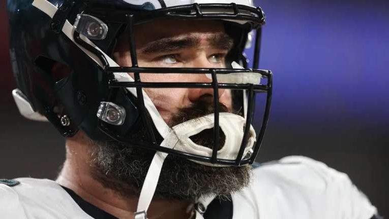 Jason Kelce Declines Heartfelt Beer Gift at NovaCare Complex