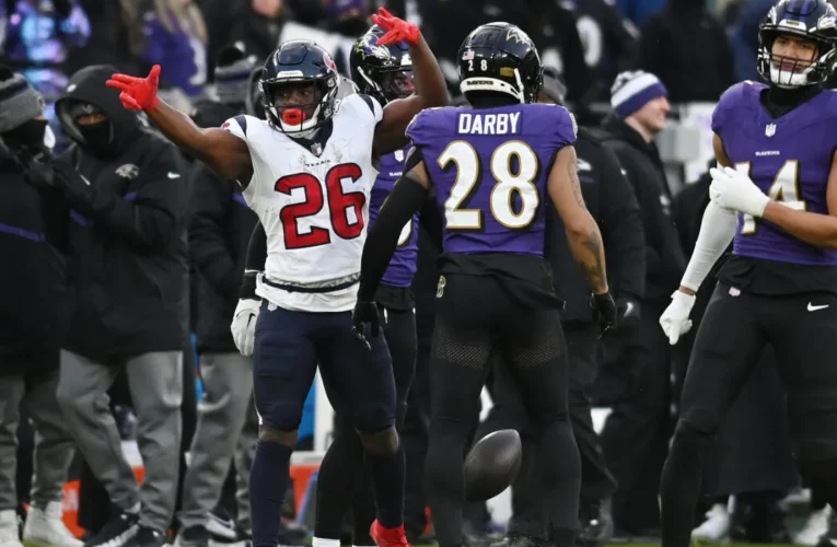 Texans Eye Return of Star Running Back for 2024 Season