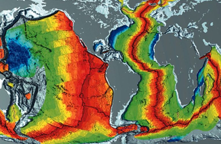 The Earth’s Longest Mountain Range Is Underwater