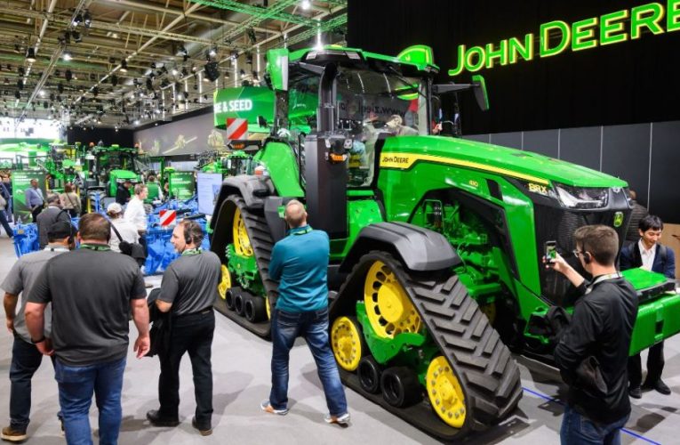 John Deere Cuts 600 Jobs in Midwest, Draws Criticism for Manufacturing Expansion in Mexico