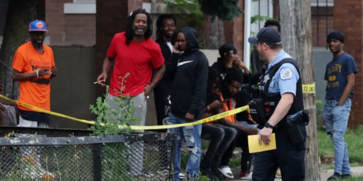 ONE DEAD AND THREE INJURED in Early Morning Shooting Incident in Chicago's South Side