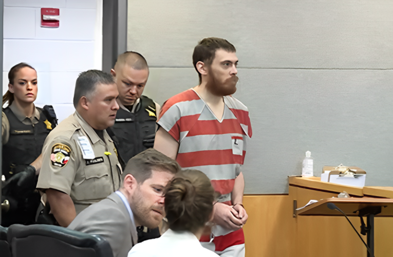 The Suspect in A Shooting Spree Asks the Judge if He Can Defend Himself!