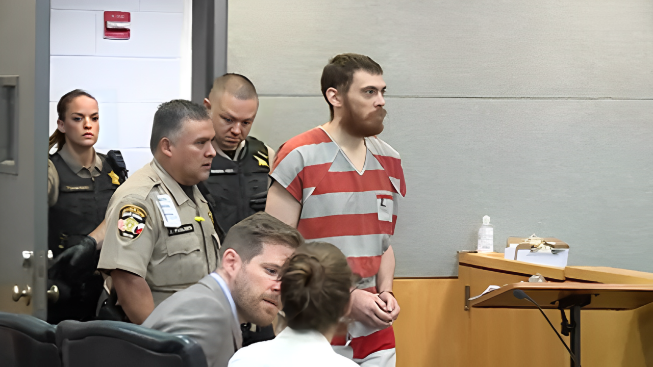 The Suspect in A Shooting Spree Asks the Judge if He Can Defend Himself