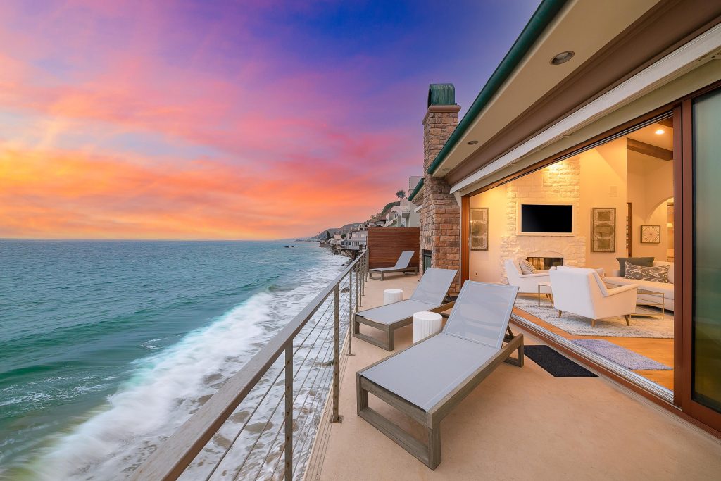 7. Malibu: Where Luxury Meets Nature