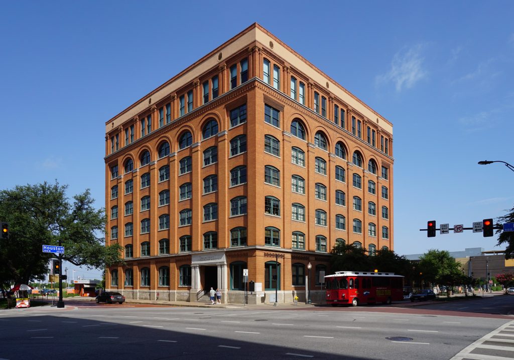 2. Dealey Plaza Historic District, Dallas