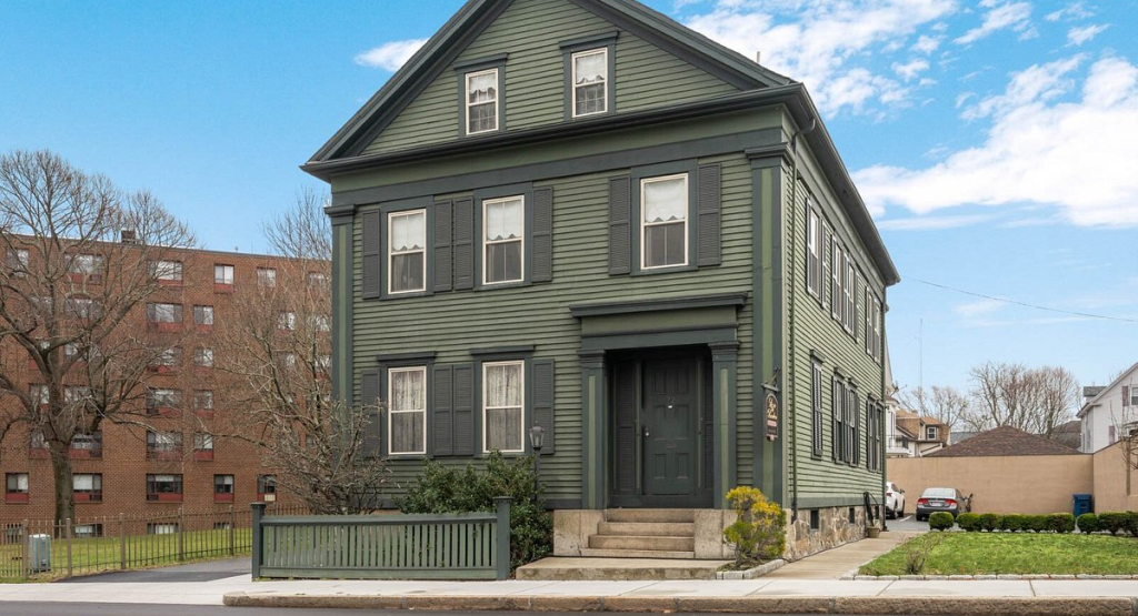  Lizzie Borden House, Fall River, Massachusetts