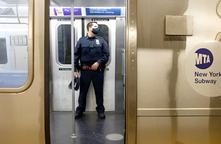 Manhattan Subway Attack: Passenger Stabbed by Stranger, Police Hunt for Suspect!