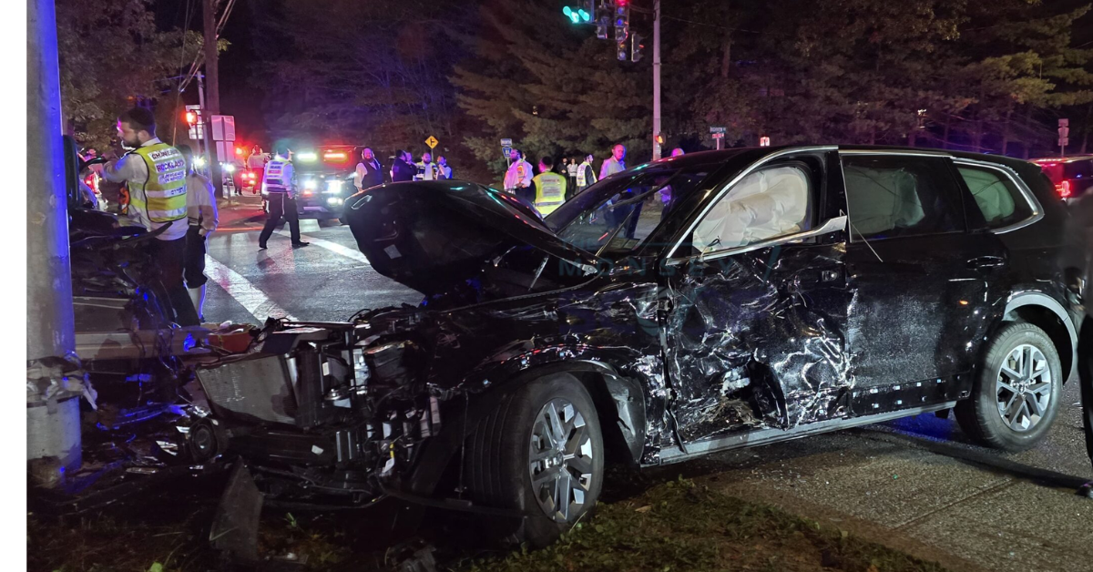 Breaking: Two-Vehicle Crash on College Road in Monsey Leaves One Seriously Injured