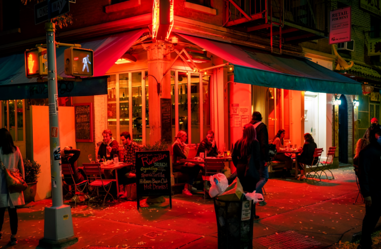 Top 10 Diners Open 24/7 in New York City for Delicious Late-Night Meals!