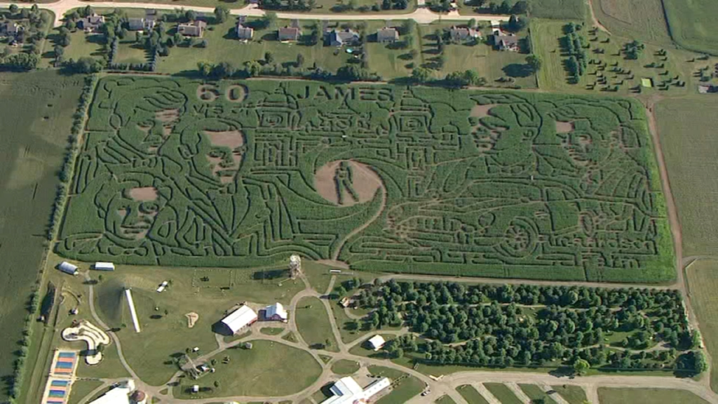 10 Must-Visit Halloween Corn Mazes in the U.S. for a Spooky Adventure