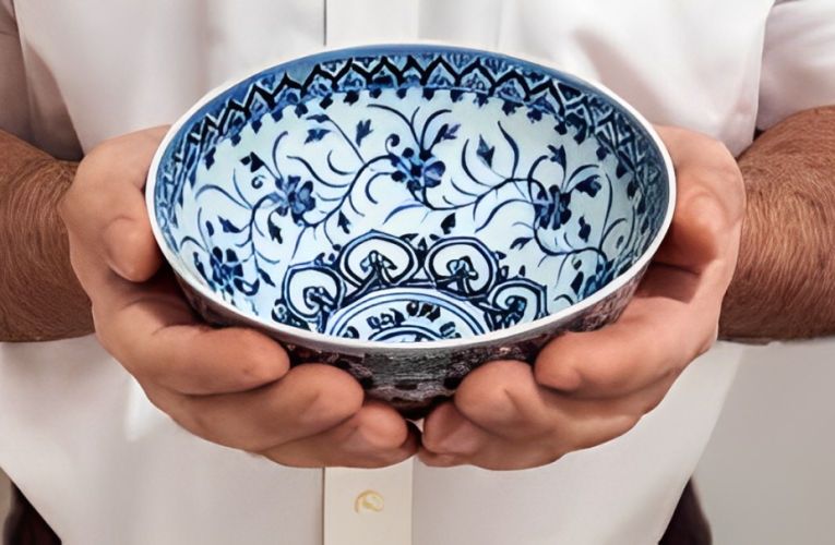 $3 Garage Sale Bowl Turns Into $2.2M Treasure for Lucky Family!