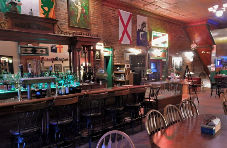 11 Dive Bars in Wisconsin with the Weirdest Ambiance You’ll Ever See!