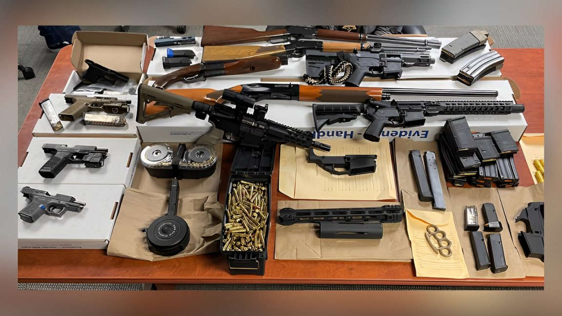 Man Arrested in Harlem for Selling 8 Guns to Undercover Officer!