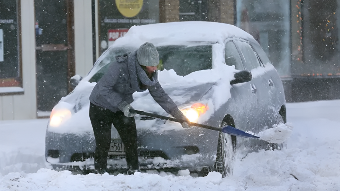 Can Employers Legally Require Employees To Work During a Driving Ban in New York State?