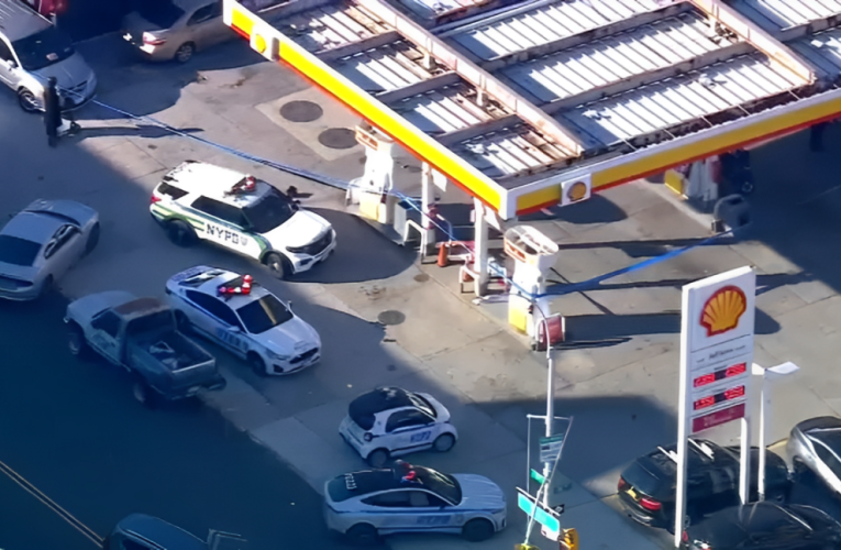 Shocking Attack Outside Sunset Park Gas Station: 2 Men Stabbed in Attempted Robbery!